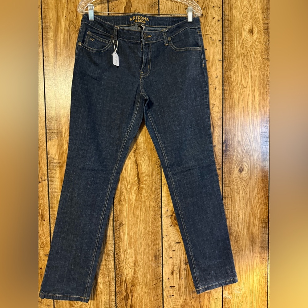 GUC Arizona denim jeans. Size 11.